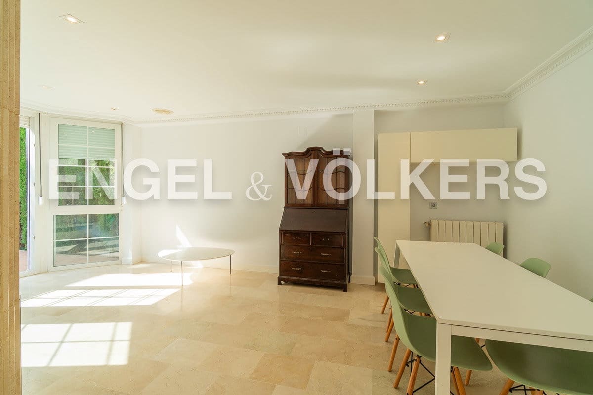4 slaapkamer Finca/Landhuis te huur in Torrevieja met garage - € 1.770 (Ref: 9130200)