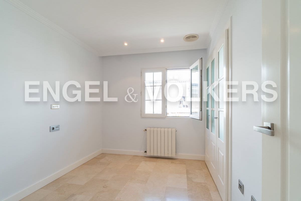 4 slaapkamer Finca/Landhuis te huur in Torrevieja met garage - € 1.770 (Ref: 9130200)