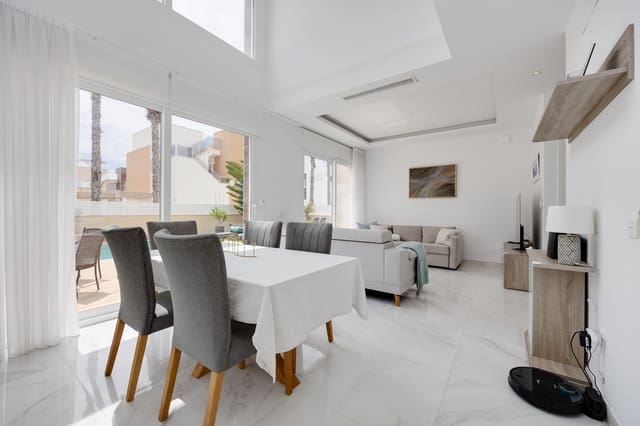 3 bedroom Villa for sale in Torrevieja with pool garage - € 749,000 (Ref: 9146304)