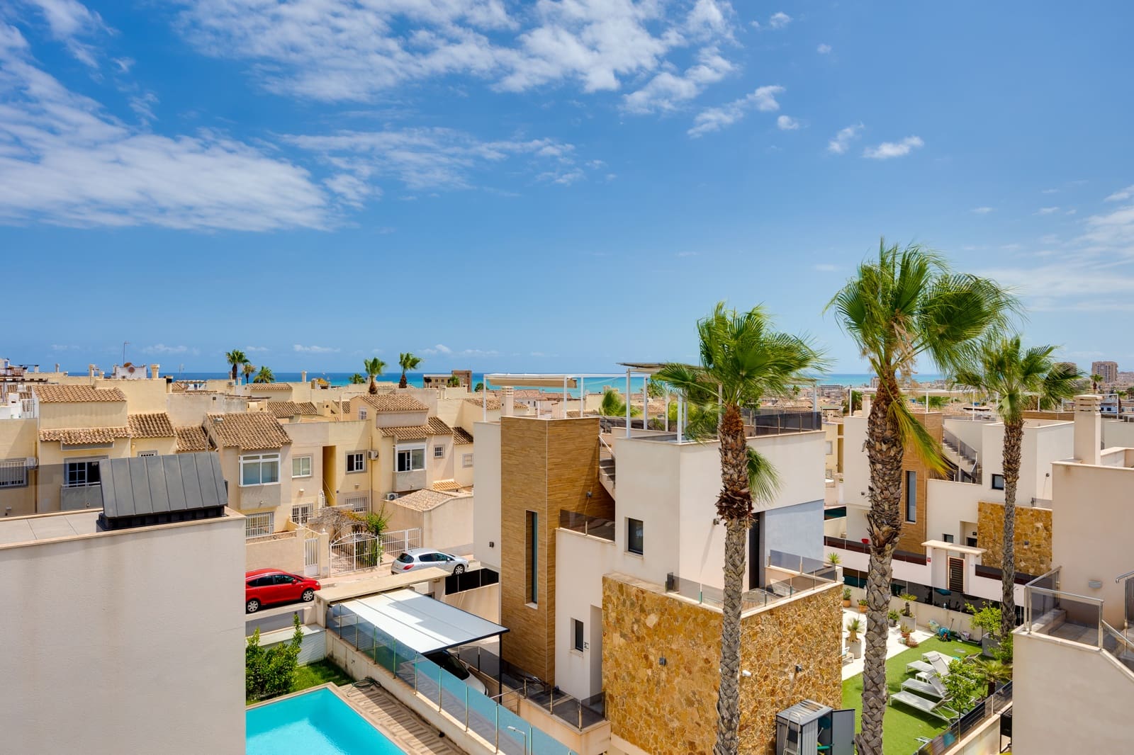 3 bedroom Villa for sale in Torrevieja with pool garage - € 749,000 (Ref: 9146304)