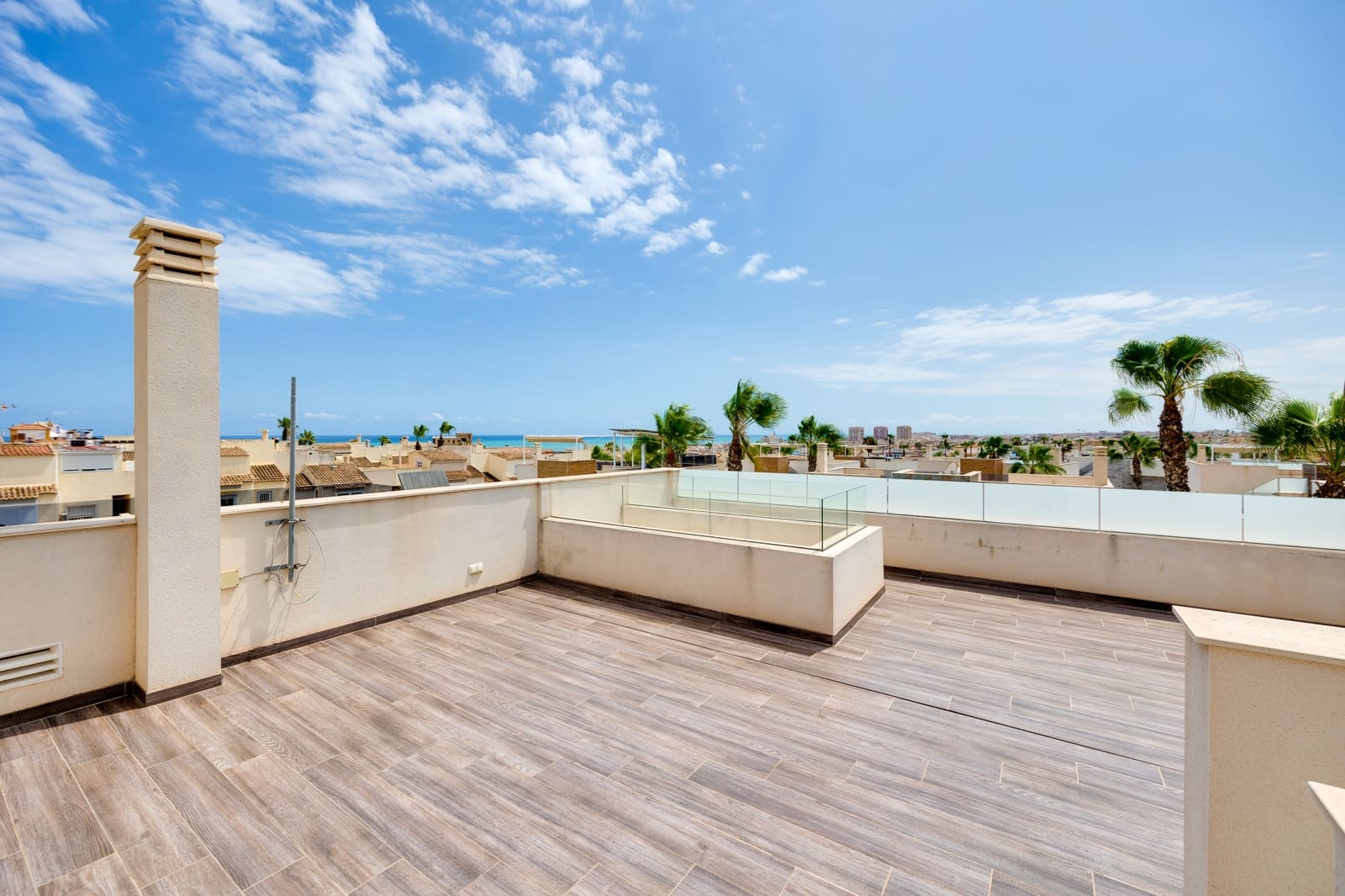 3 bedroom Villa for sale in Torrevieja with pool garage - € 749,000 (Ref: 9146304)