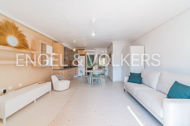 2 bedroom Apartment for rent in Torrevieja - € 1,100 (Ref: 9154647)