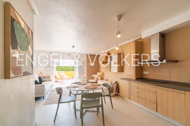 2 bedroom Apartment for rent in Torrevieja - € 1,100 (Ref: 9154647)