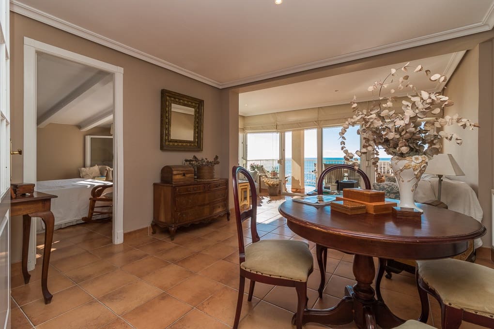 Apartamento de 3 habitaciones en Torrevieja en alquiler - 1.500 € (Ref: 9203415)