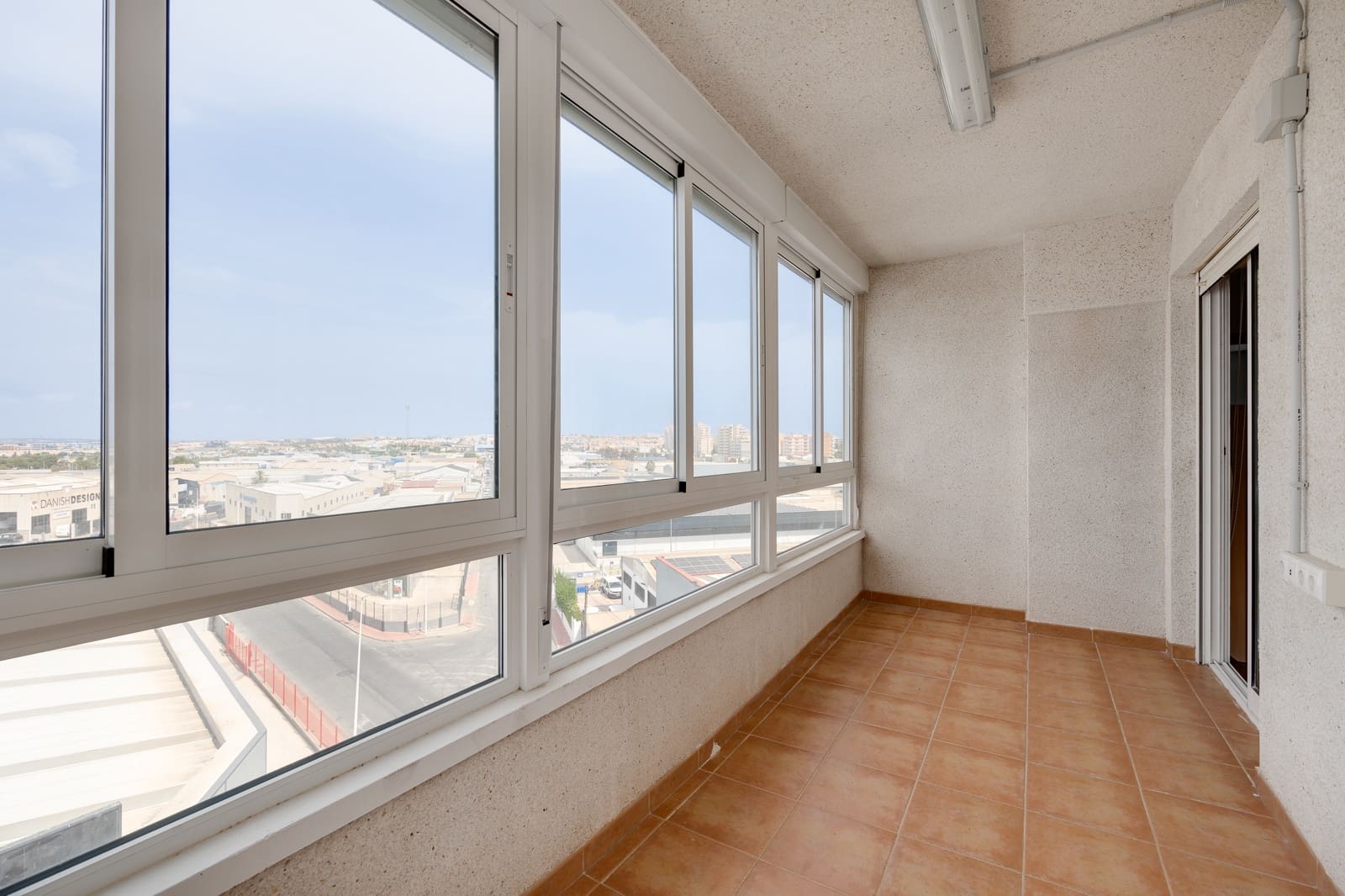 3 soveværelse Lejlighed til salg i Torrevieja med swimmingpool garage - € 230.000 (Ref: 9216159)