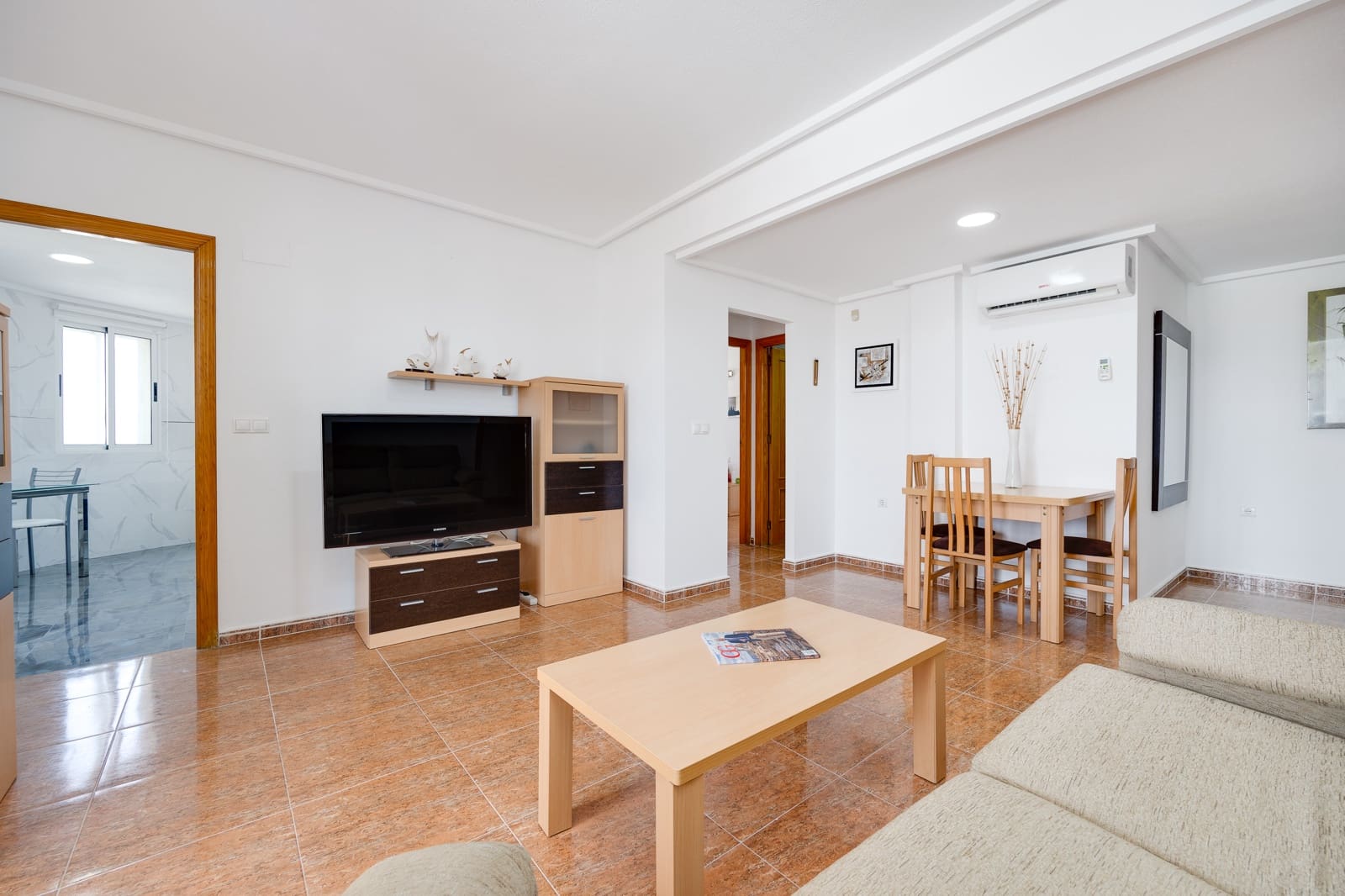 3 soveværelse Lejlighed til salg i Torrevieja med swimmingpool garage - € 230.000 (Ref: 9216159)