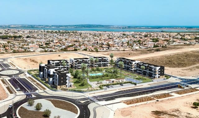 2 bedroom Apartment for sale in El Chaparral, Torrevieja with pool garage - € 274,000 (Ref: 9227448)