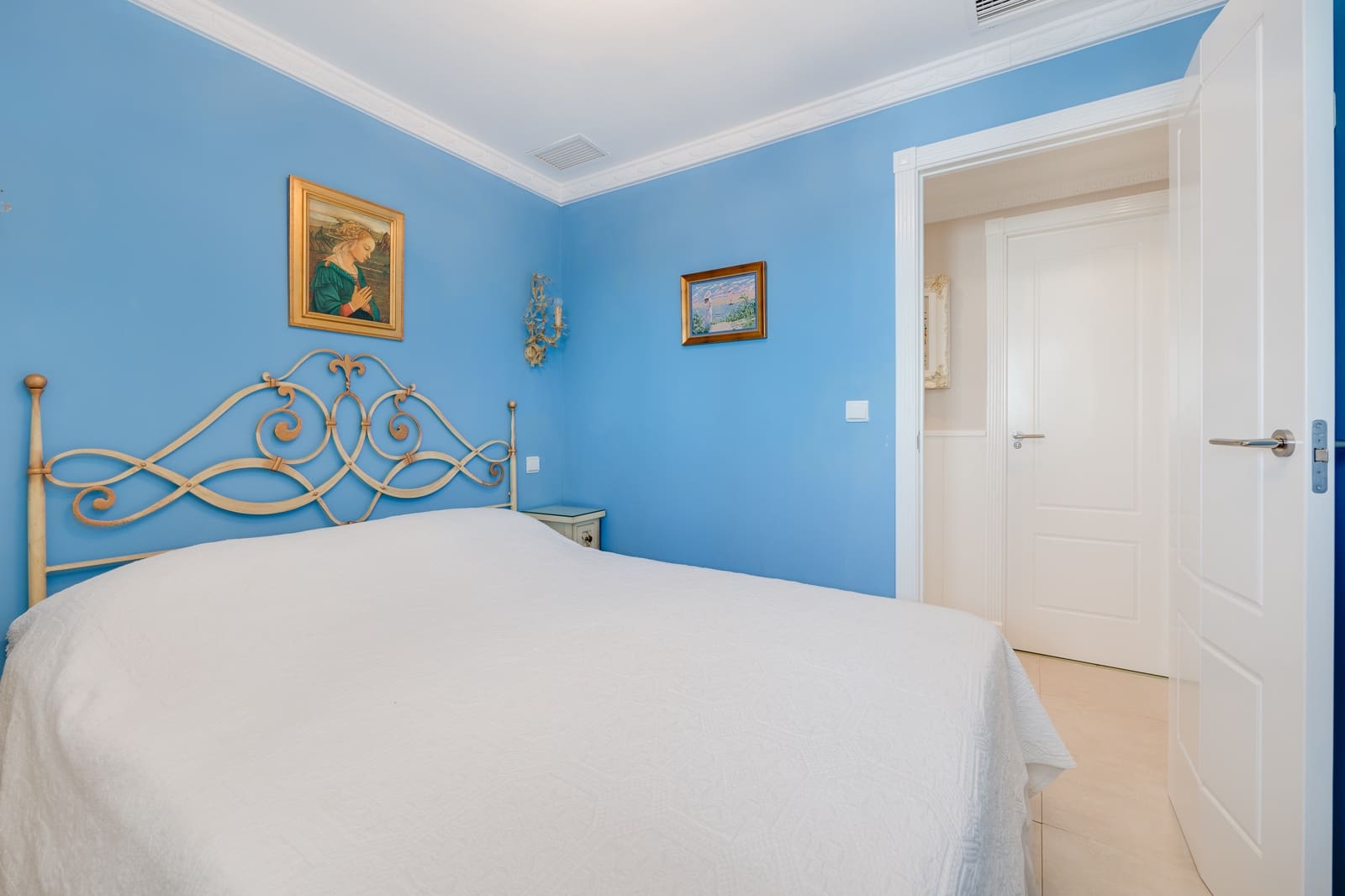 3 soverom Leilighet til salgs i Torrevieja med svømmebasseng garasje - € 379 000 (Ref: 9306980)