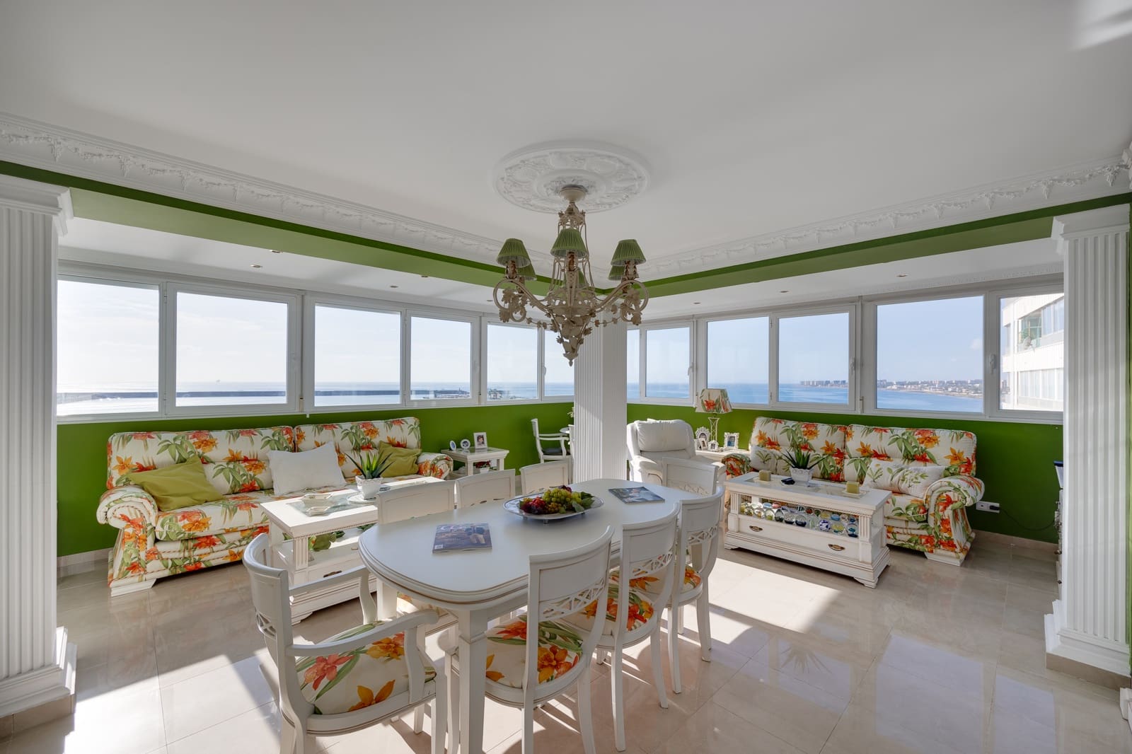 3 soverom Leilighet til salgs i Torrevieja med svømmebasseng garasje - € 379 000 (Ref: 9306980)