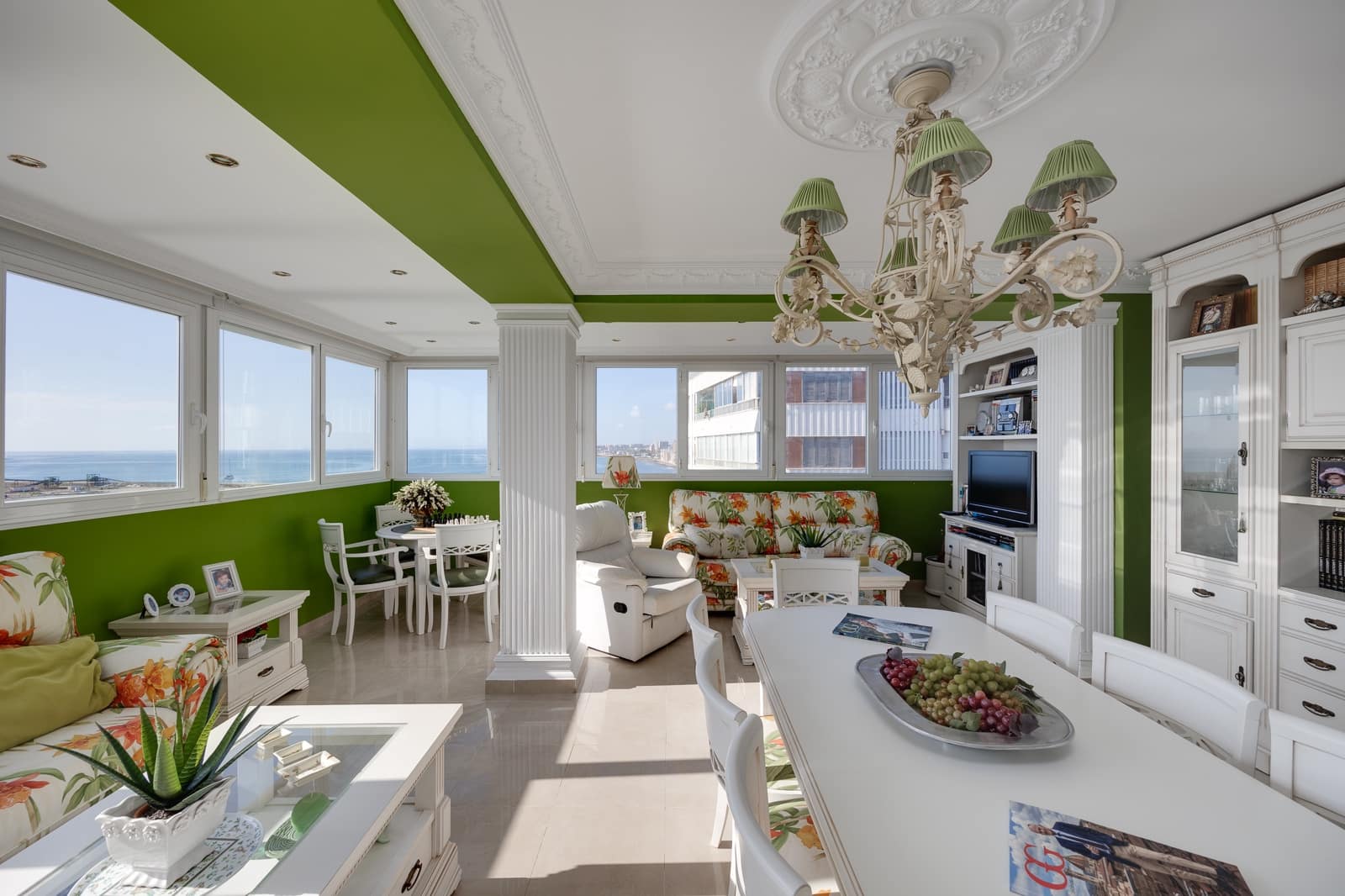 3 soverom Leilighet til salgs i Torrevieja med svømmebasseng garasje - € 379 000 (Ref: 9306980)