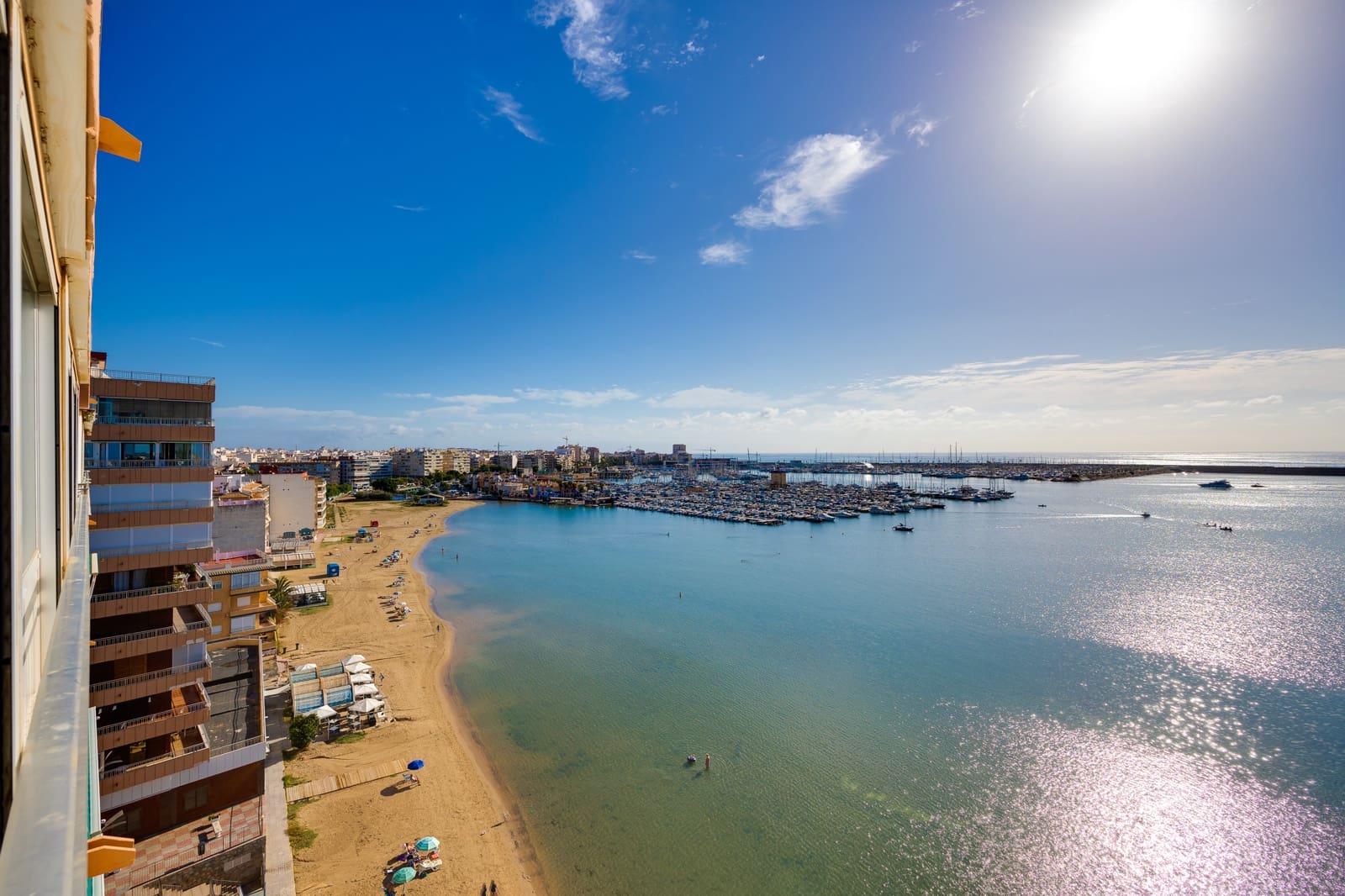 3 soverom Leilighet til salgs i Torrevieja med svømmebasseng garasje - € 379 000 (Ref: 9306980)