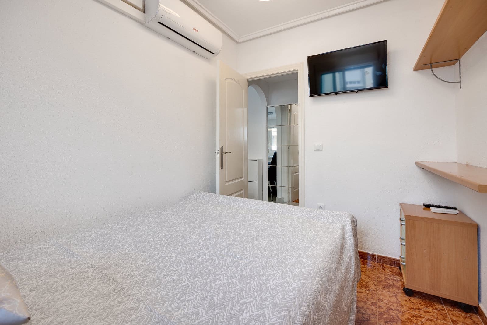 2 bedroom Apartment for sale in Torrevieja - € 159,500 (Ref: 9325265)