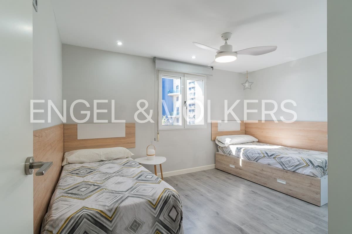 2 bedroom Apartment for rent in Punta Prima with pool - € 1,250 (Ref: 9343846)