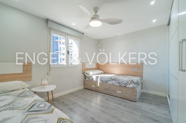 Apartamento de 2 habitaciones en Punta Prima, Torrevieja en alquiler con piscina - 1.250 € (Ref: 9343846)