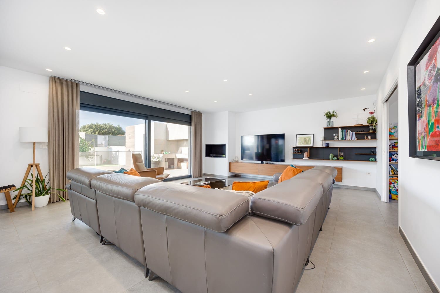 4 sypialnia Willa na sprzedaż w San Pedro del Pinatar z basenem garażem - 950 000 € (Ref: 9347998)