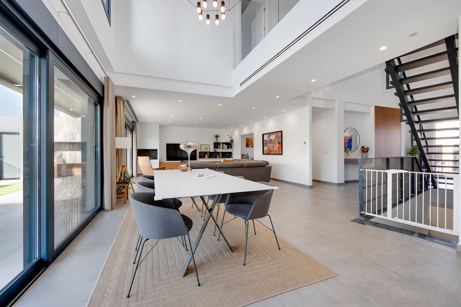 4 sypialnia Willa na sprzedaż w San Pedro del Pinatar z basenem garażem - 950 000 € (Ref: 9347998)