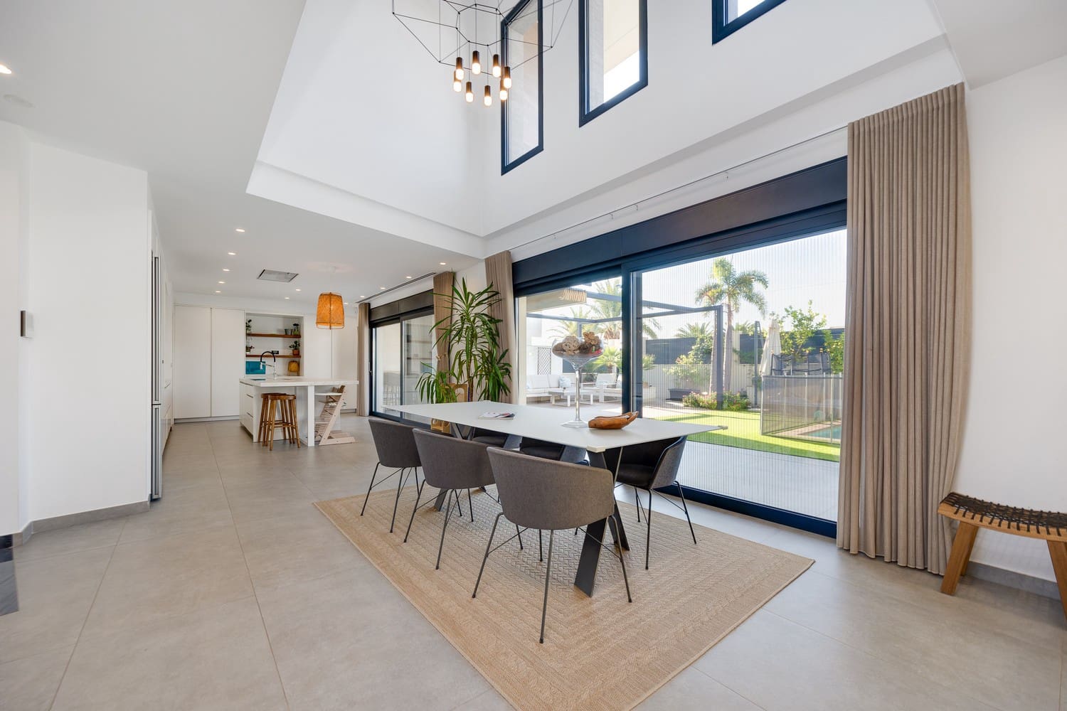 4 sypialnia Willa na sprzedaż w San Pedro del Pinatar z basenem garażem - 950 000 € (Ref: 9347998)