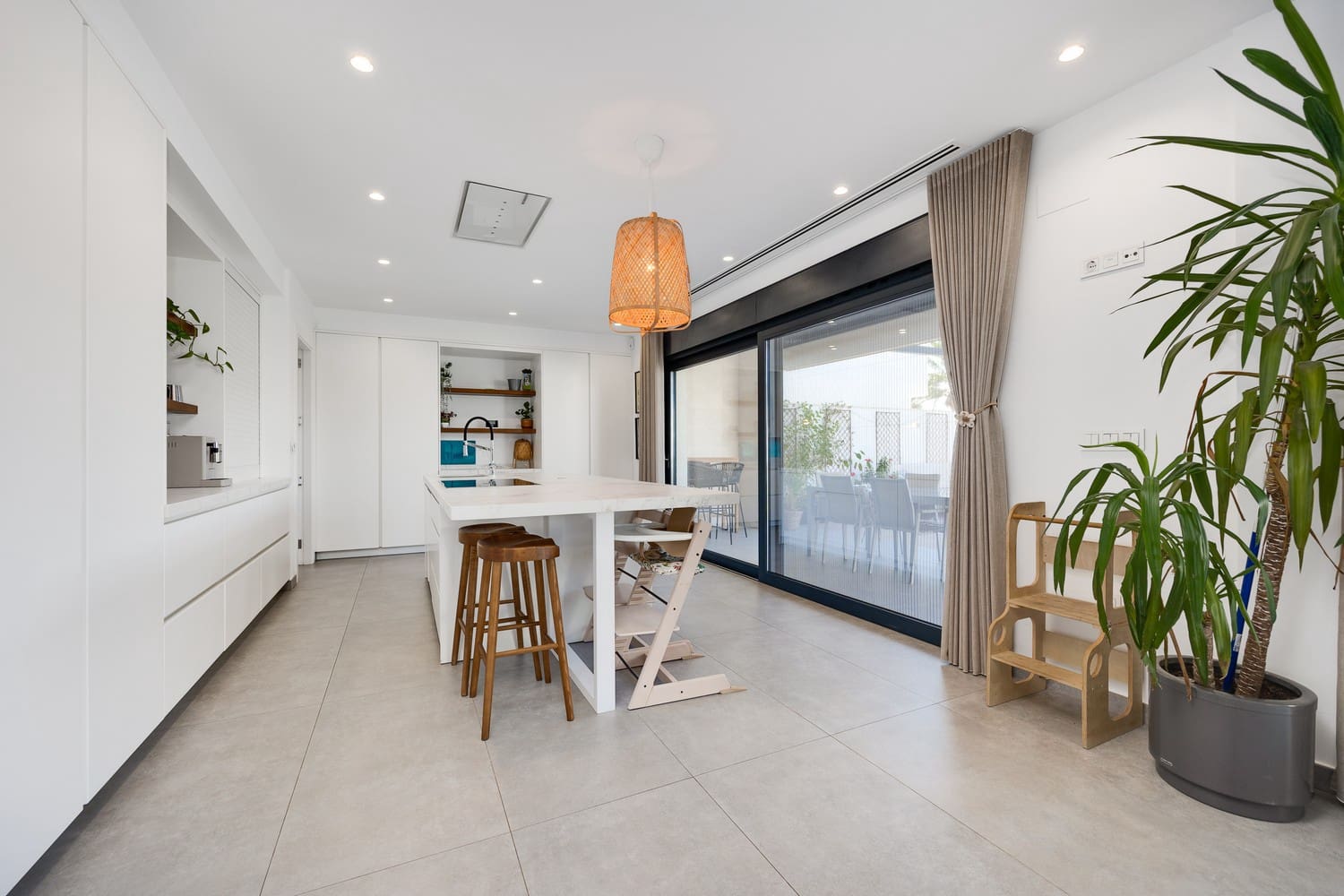 4 sypialnia Willa na sprzedaż w San Pedro del Pinatar z basenem garażem - 950 000 € (Ref: 9347998)