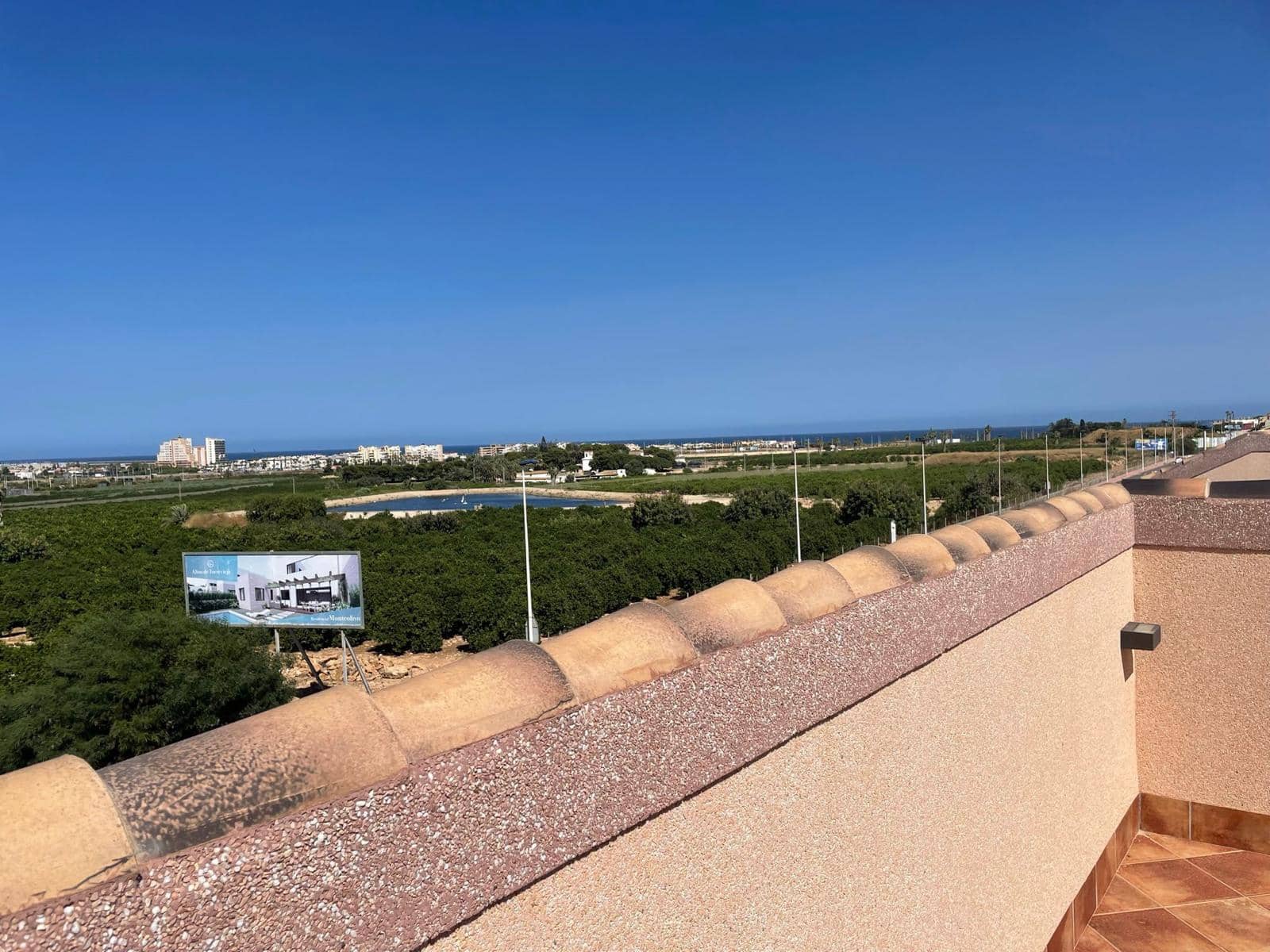 3 soveværelse Rækkehus til salg i Torrevieja med swimmingpool garage - € 330.000 (Ref: 9348577)