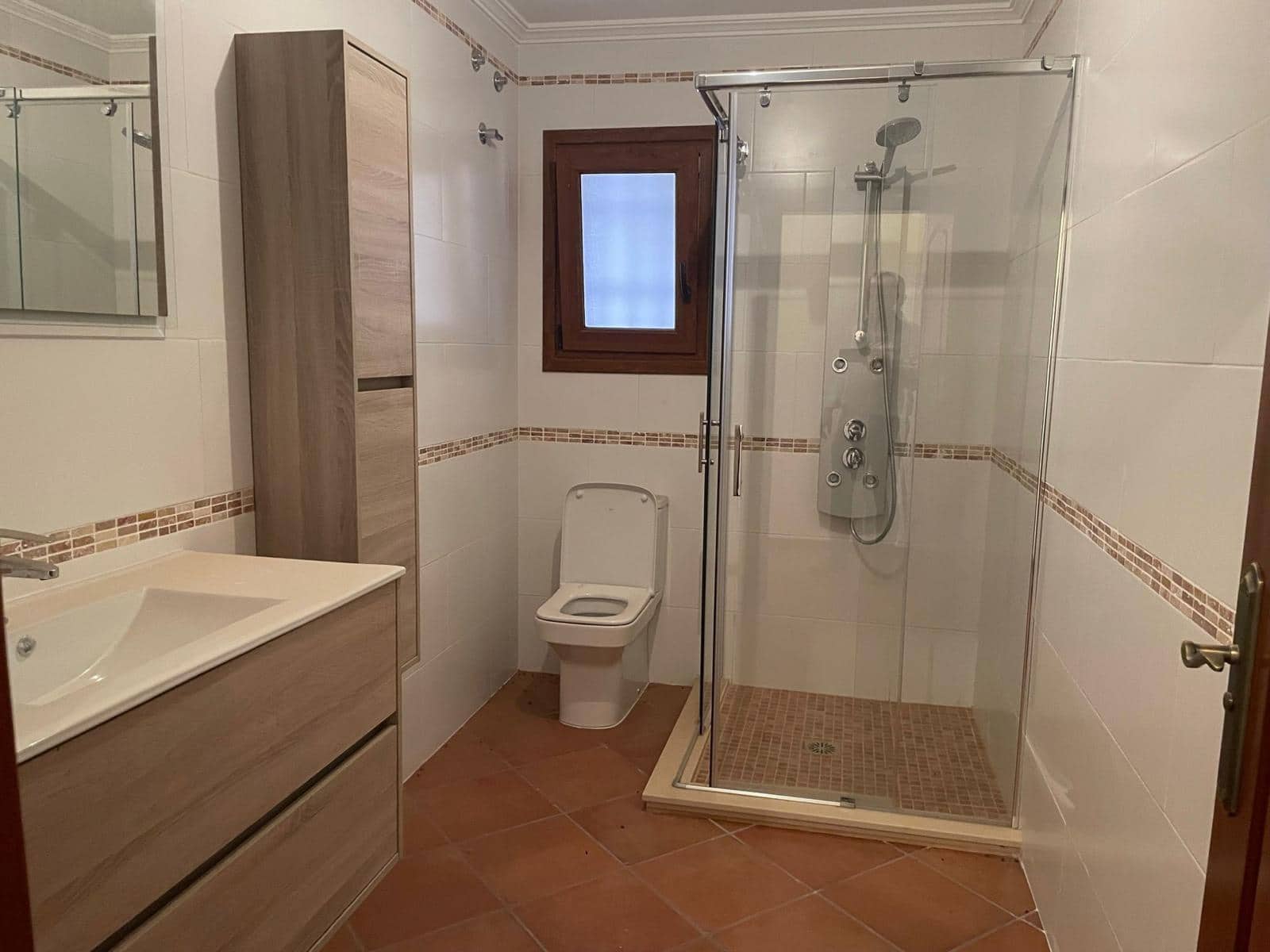 3 soveværelse Rækkehus til salg i Torrevieja med swimmingpool garage - € 330.000 (Ref: 9348577)