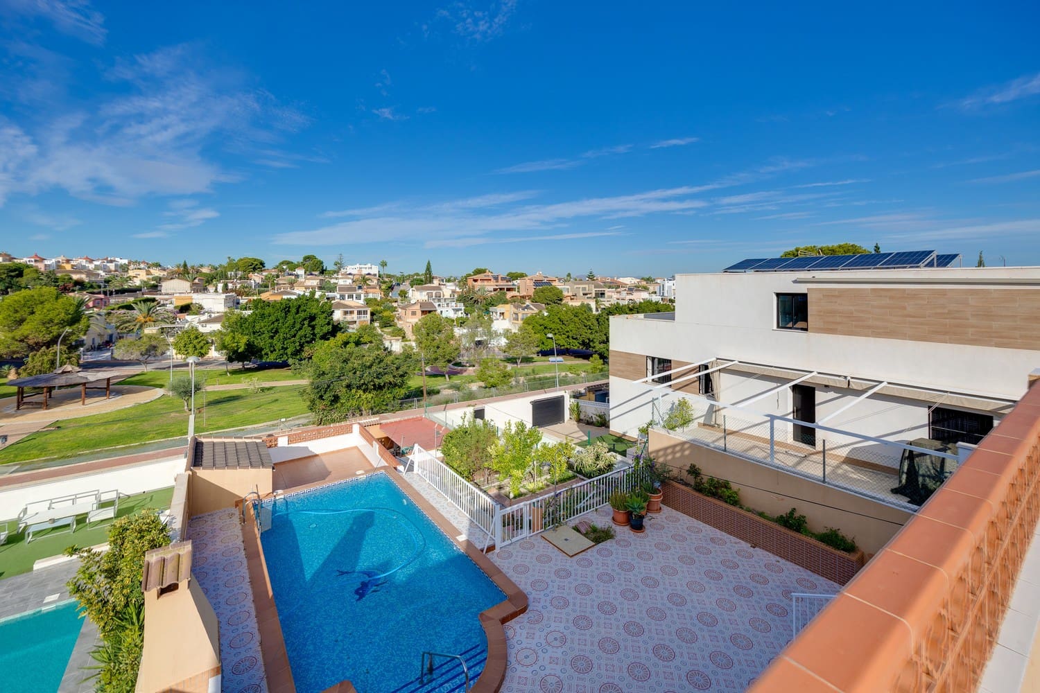 4 sovrum Radhus till salu i Los Balcones med pool garage - 400 000 € (Ref: 9348670)