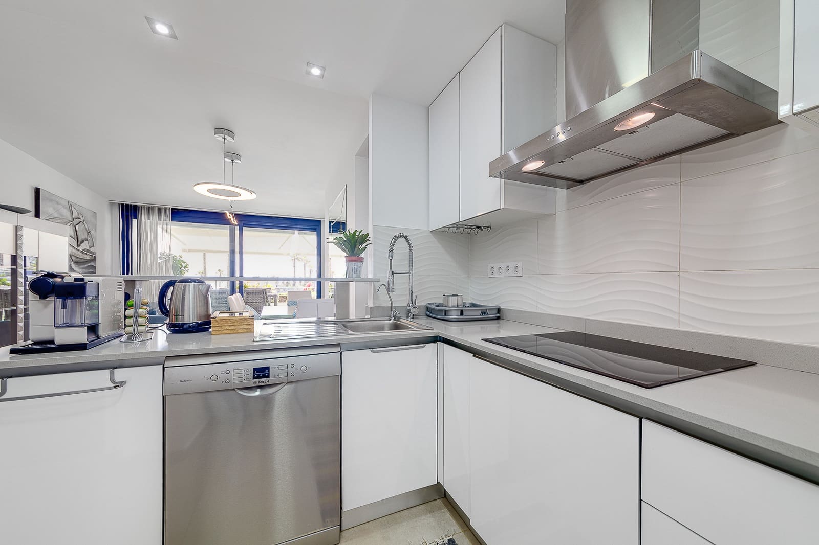 2 soveværelse Lejlighed til salg i Torrevieja med swimmingpool garage - € 405.000 (Ref: 9396886)