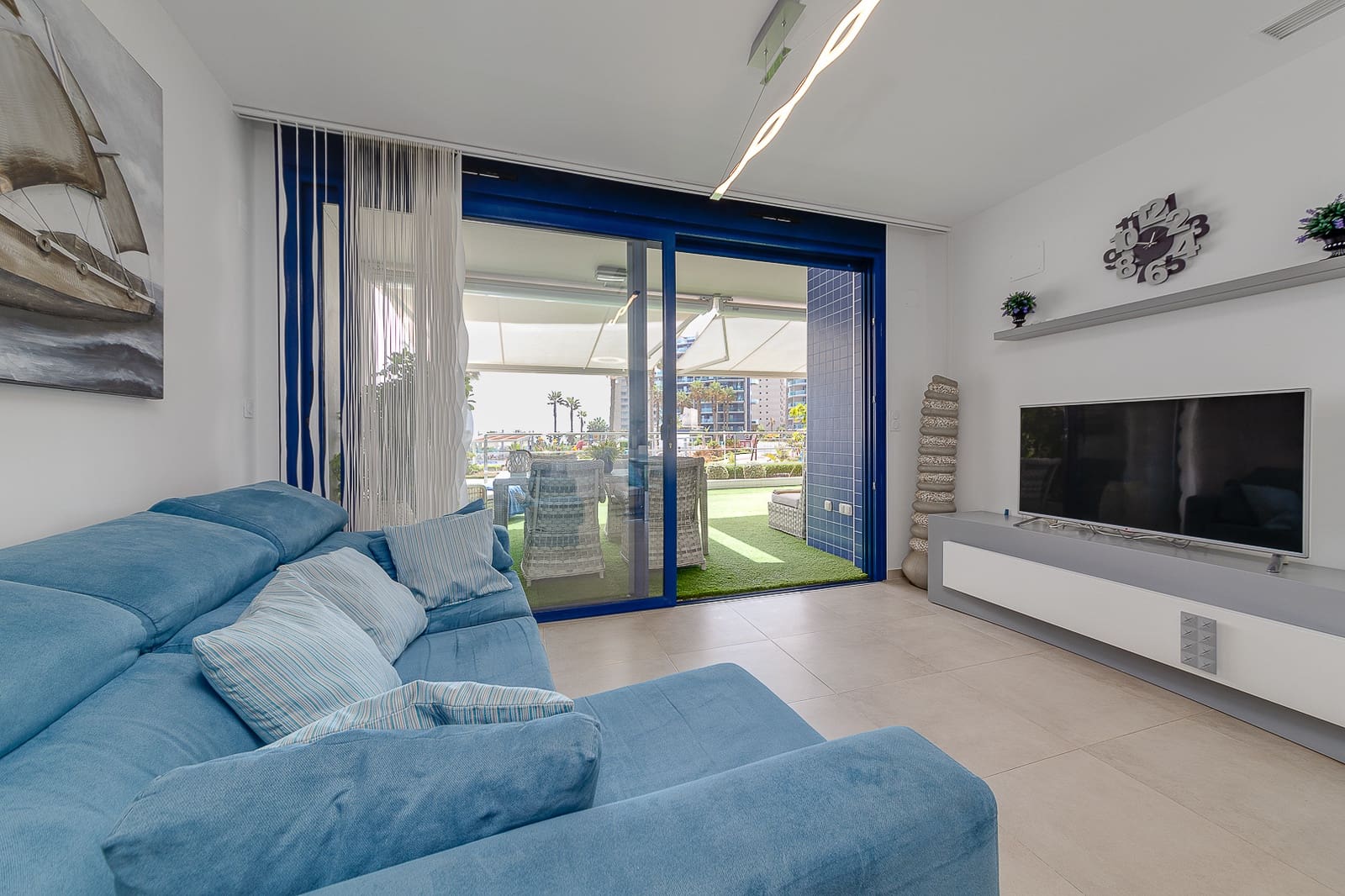 2 soveværelse Lejlighed til salg i Torrevieja med swimmingpool garage - € 405.000 (Ref: 9396886)