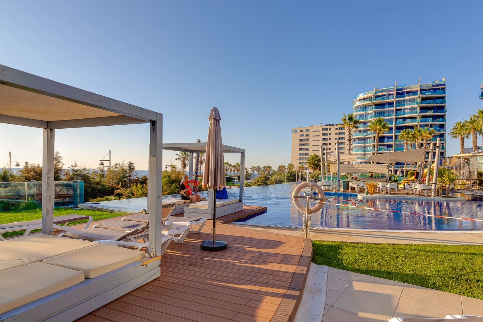 2 soveværelse Lejlighed til salg i Torrevieja med swimmingpool garage - € 405.000 (Ref: 9396886)