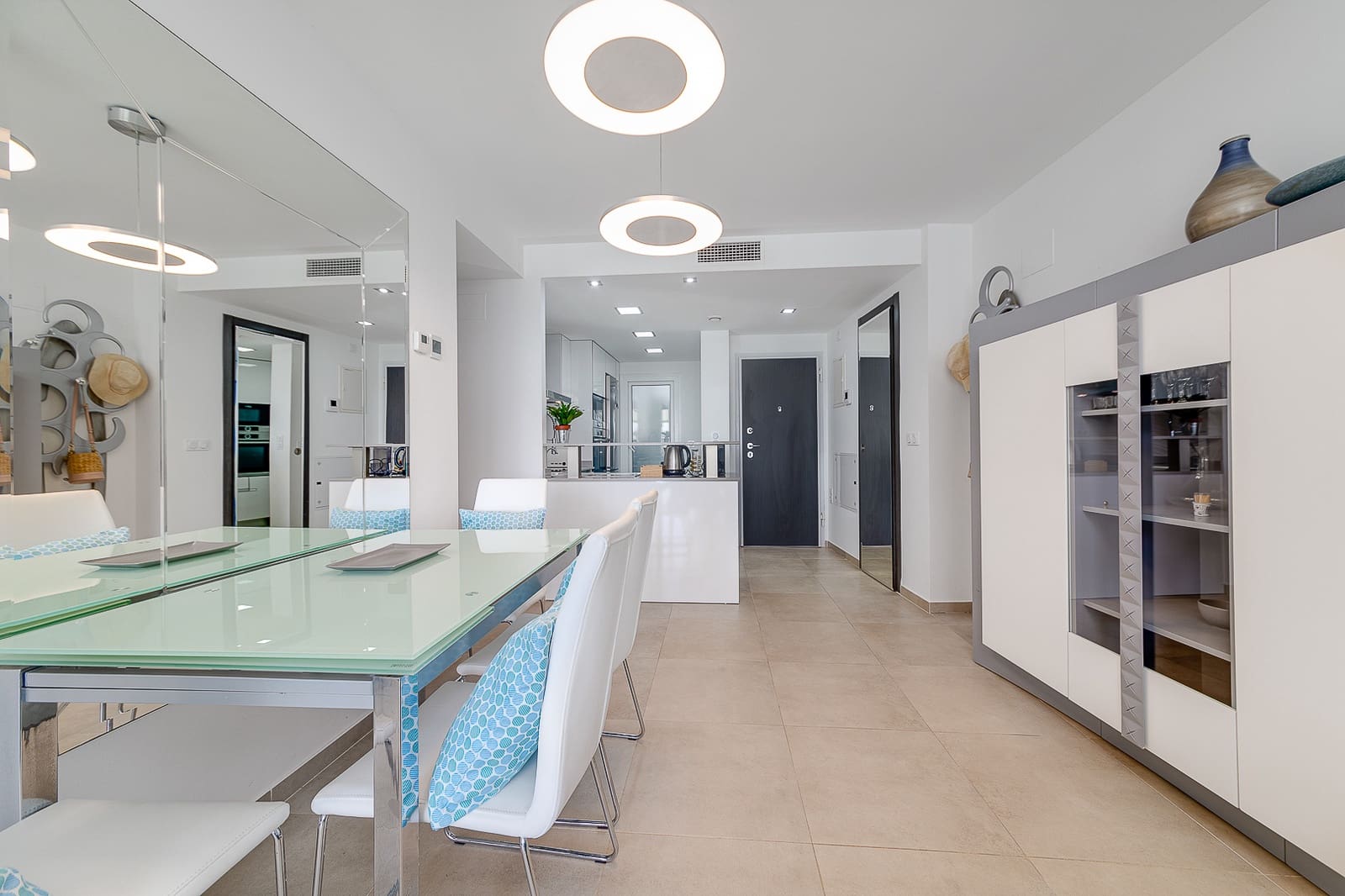 2 soveværelse Lejlighed til salg i Torrevieja med swimmingpool garage - € 405.000 (Ref: 9396886)