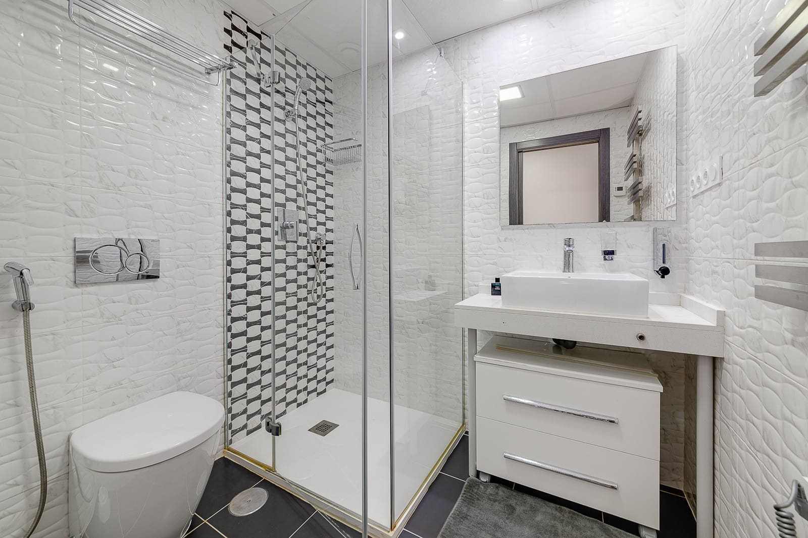 2 soveværelse Lejlighed til salg i Torrevieja med swimmingpool garage - € 405.000 (Ref: 9396886)