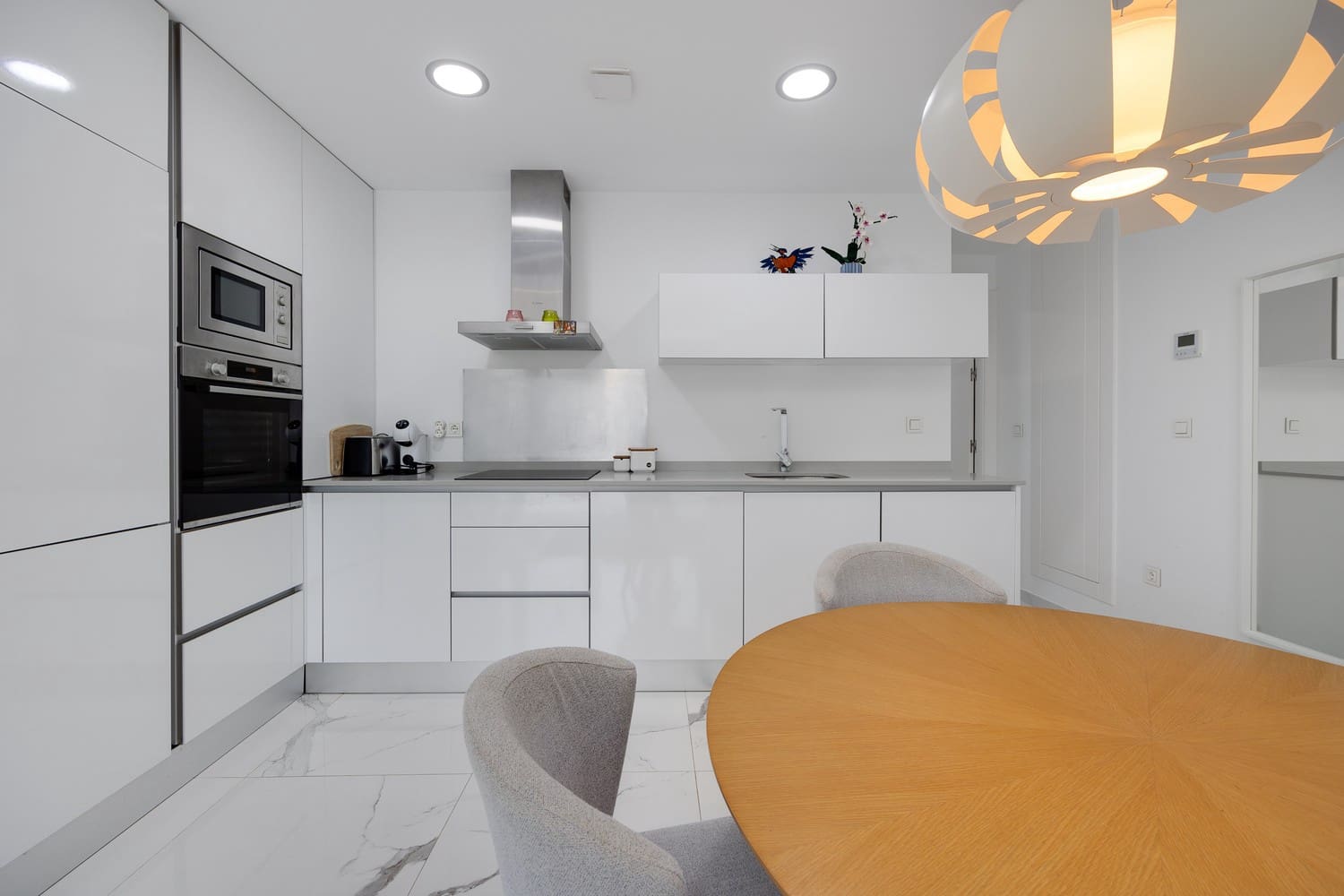 3 soveværelse Villa til salg i Villamartin med swimmingpool garage - € 469.000 (Ref: 9412676)