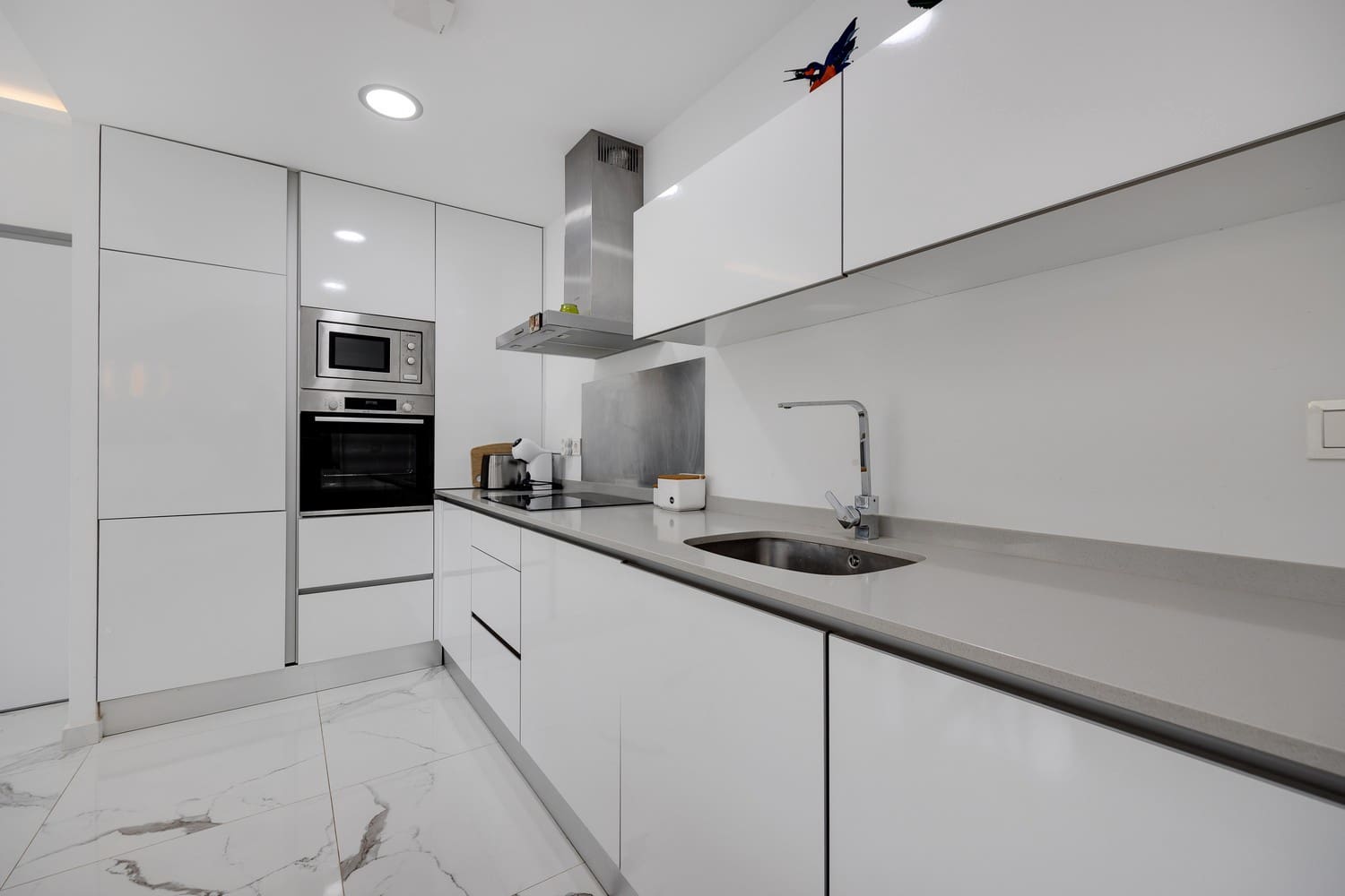 3 soveværelse Villa til salg i Villamartin med swimmingpool garage - € 469.000 (Ref: 9412676)