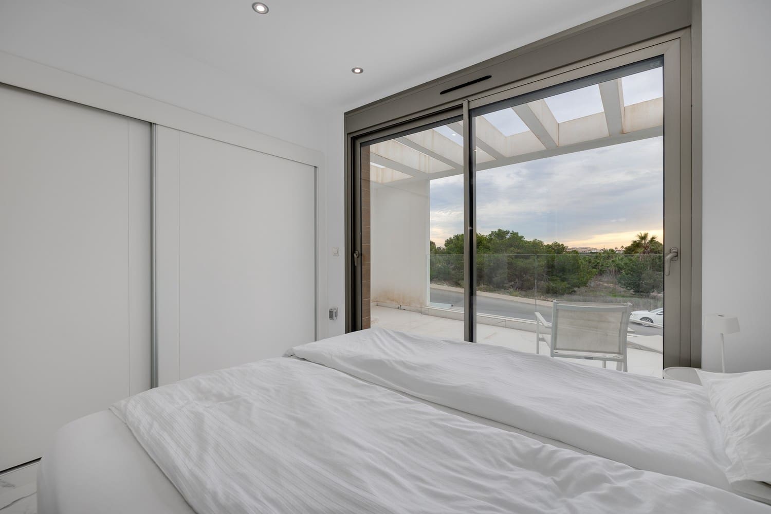 3 soveværelse Villa til salg i Villamartin med swimmingpool garage - € 469.000 (Ref: 9412676)