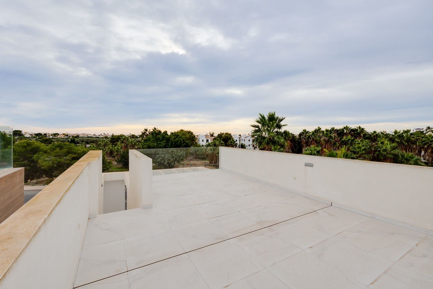 3 soveværelse Villa til salg i Villamartin med swimmingpool garage - € 469.000 (Ref: 9412676)