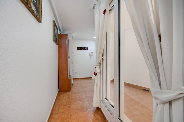 3 slaapkamer Appartement te koop in Torrevieja met garage - € 180.000 (Ref: 9434933)