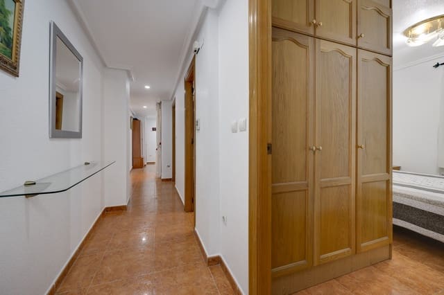 3 slaapkamer Appartement te koop in Torrevieja met garage - € 180.000 (Ref: 9434933)