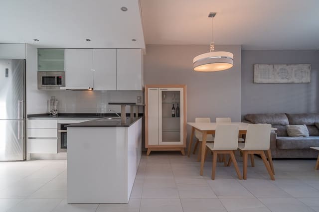 2 soveværelse Lejlighed til salg i La Zenia, Orihuela med swimmingpool garage - € 275.000 (Ref: 9436299)