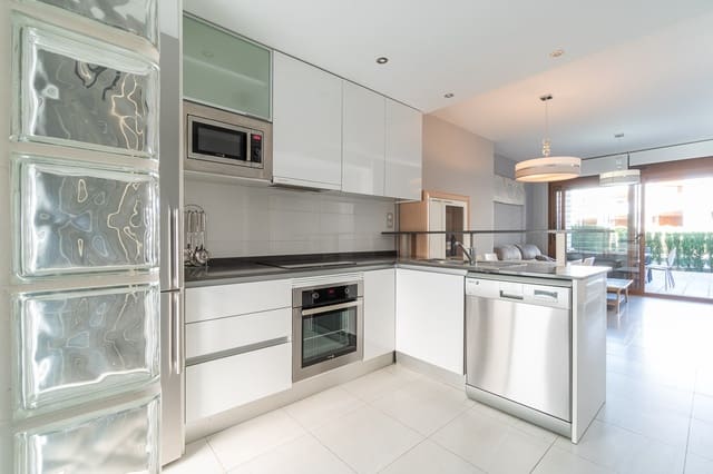 2 soveværelse Lejlighed til salg i La Zenia, Orihuela med swimmingpool garage - € 275.000 (Ref: 9436299)