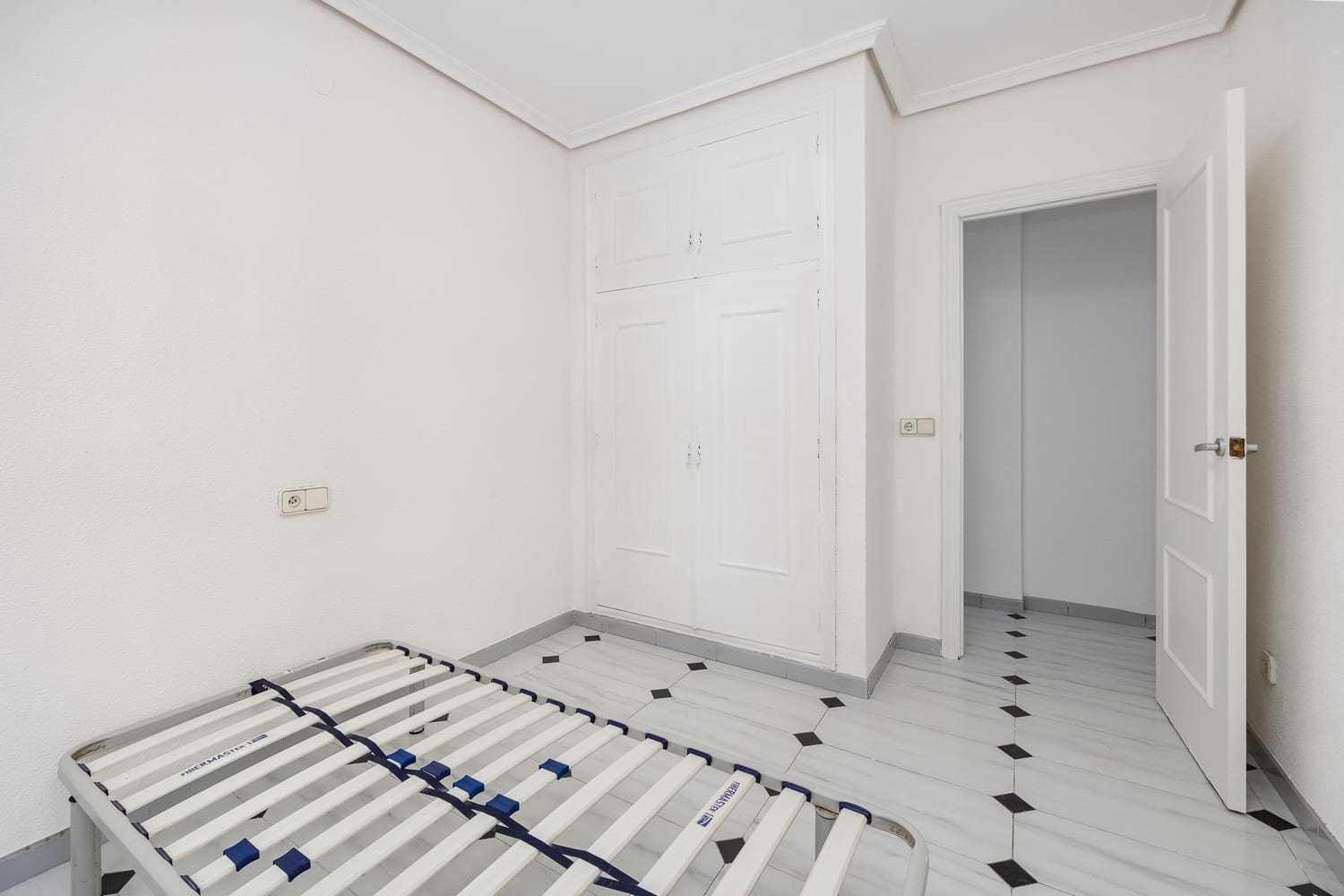 3 quarto Apartamento para venda em Torrevieja - 350 000 € (Ref: 9447279)