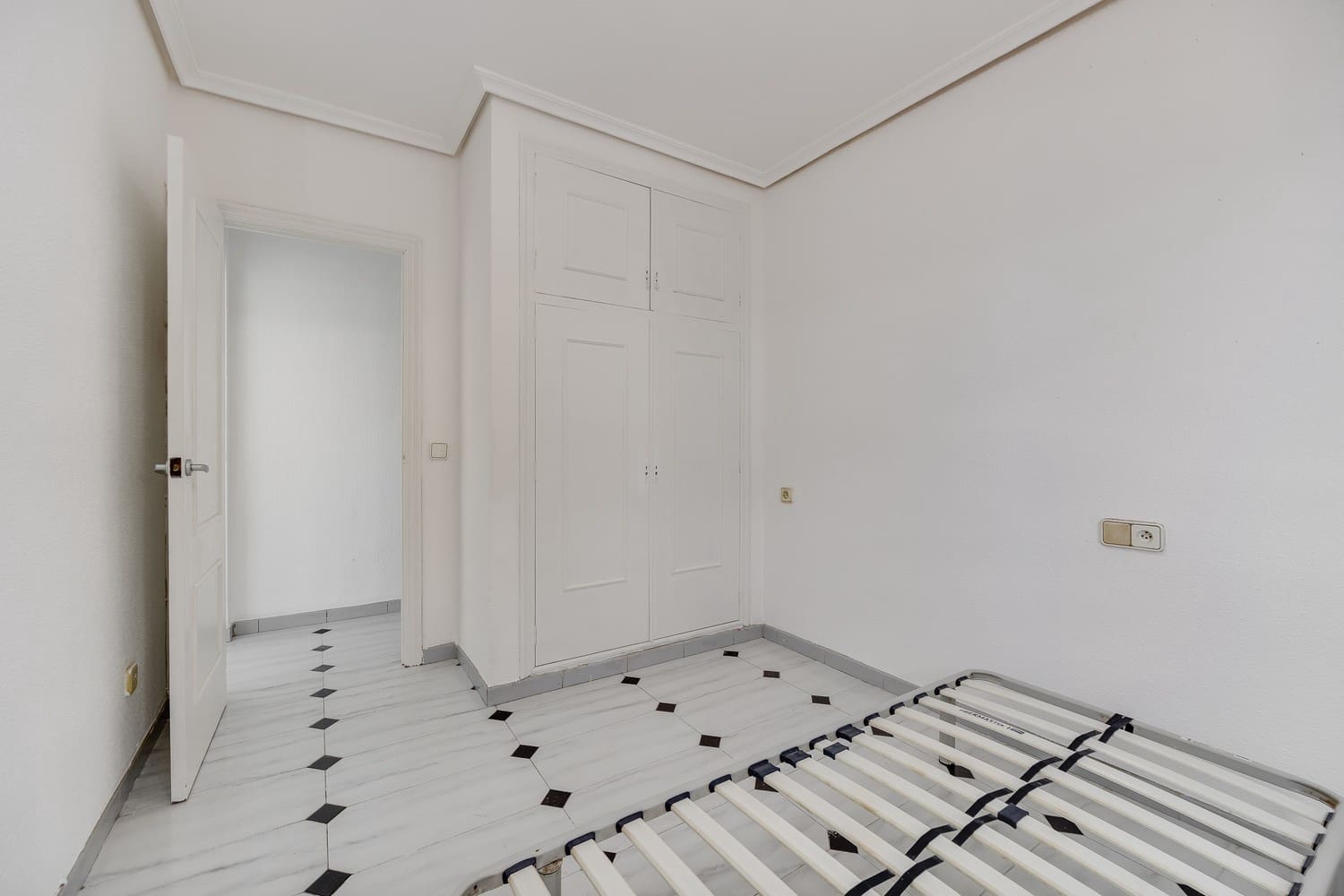 3 quarto Apartamento para venda em Torrevieja - 350 000 € (Ref: 9447279)