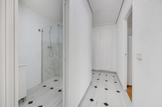 3 quarto Apartamento para venda em Torrevieja - 350 000 € (Ref: 9447279)