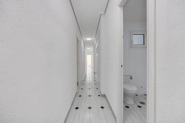 3 quarto Apartamento para venda em Torrevieja - 350 000 € (Ref: 9447279)