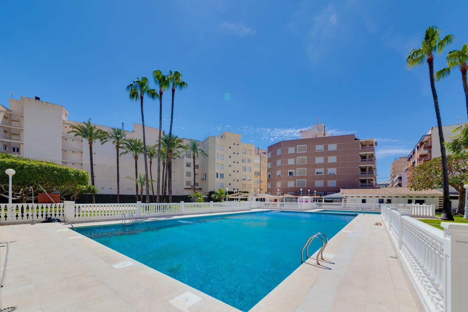 5 quarto Apartamento para venda em Torrevieja com piscina garagem - 575 000 € (Ref: 9451396)