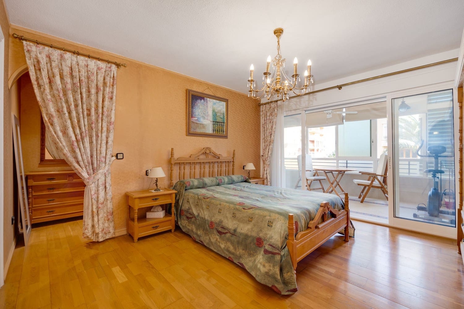 5 quarto Apartamento para venda em Torrevieja com piscina garagem - 575 000 € (Ref: 9451396)