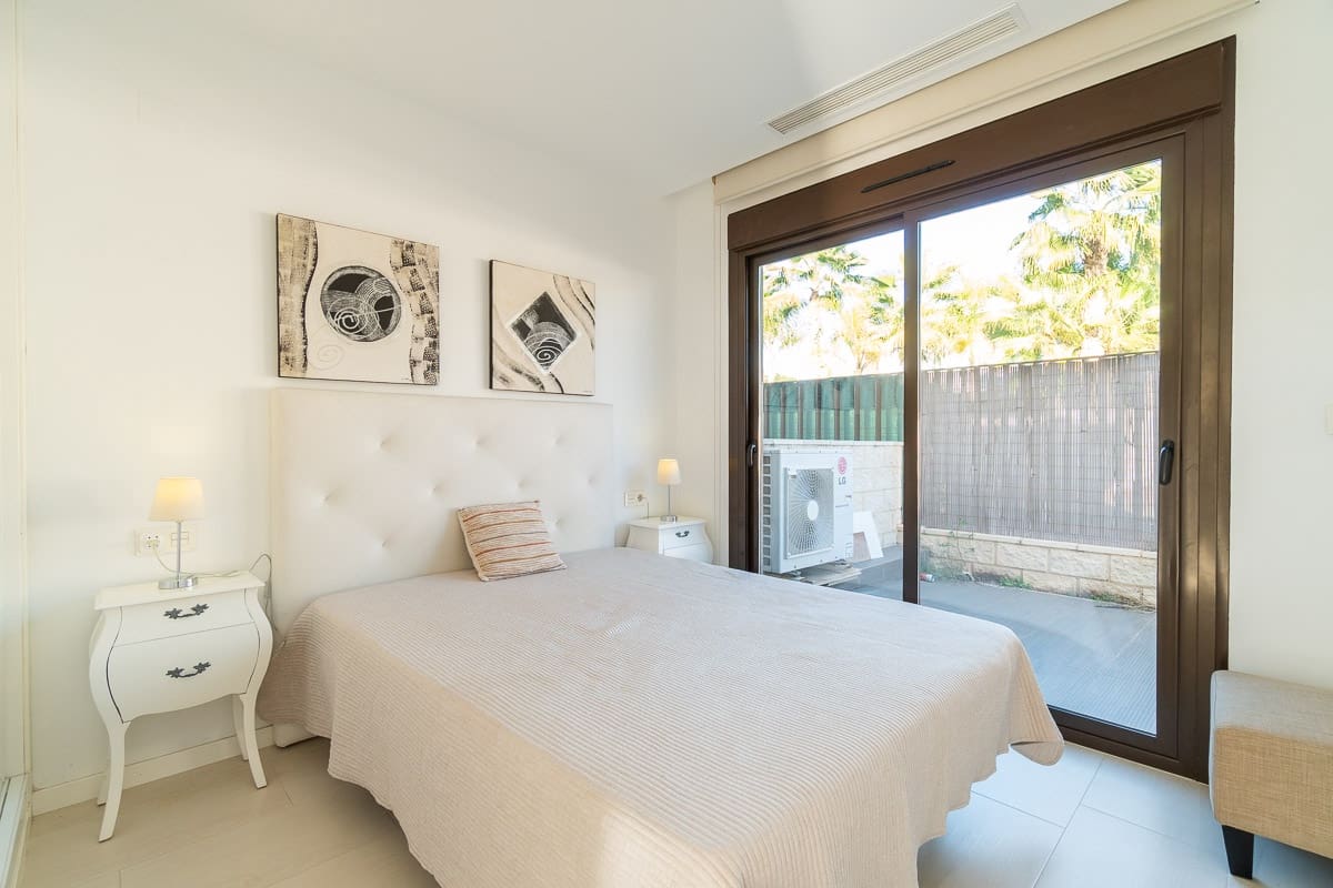 2 bedroom Apartment for sale in Ciudad Quesada with pool garage - € 255,000 (Ref: 9516494)