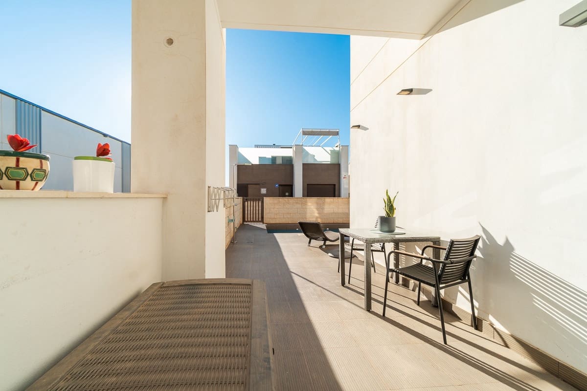 2 bedroom Apartment for sale in Ciudad Quesada with pool garage - € 255,000 (Ref: 9516494)