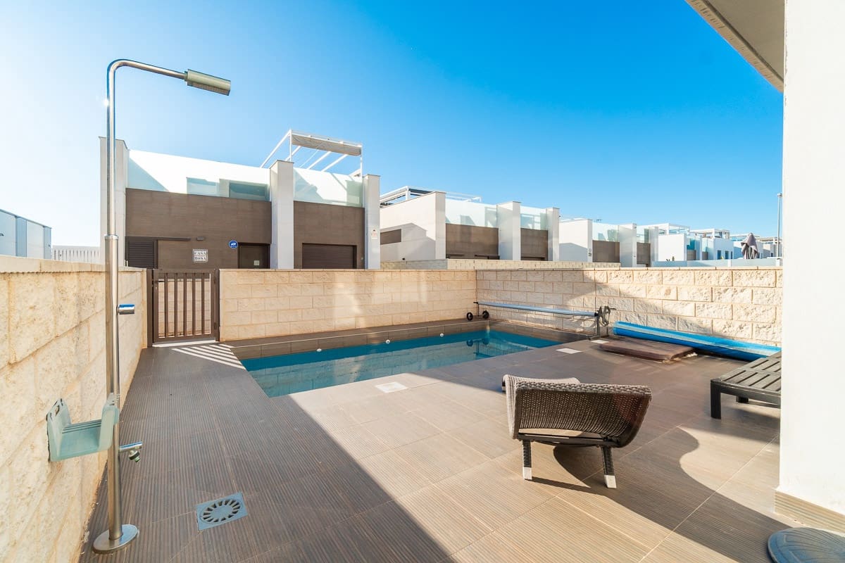 2 bedroom Apartment for sale in Ciudad Quesada with pool garage - € 255,000 (Ref: 9516494)