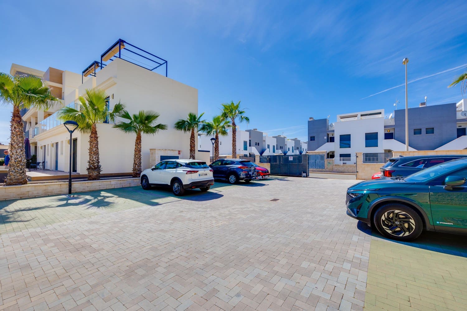 2 sovrum Hus till salu i La Zenia med pool garage - 315 000 € (Ref: 9516495)
