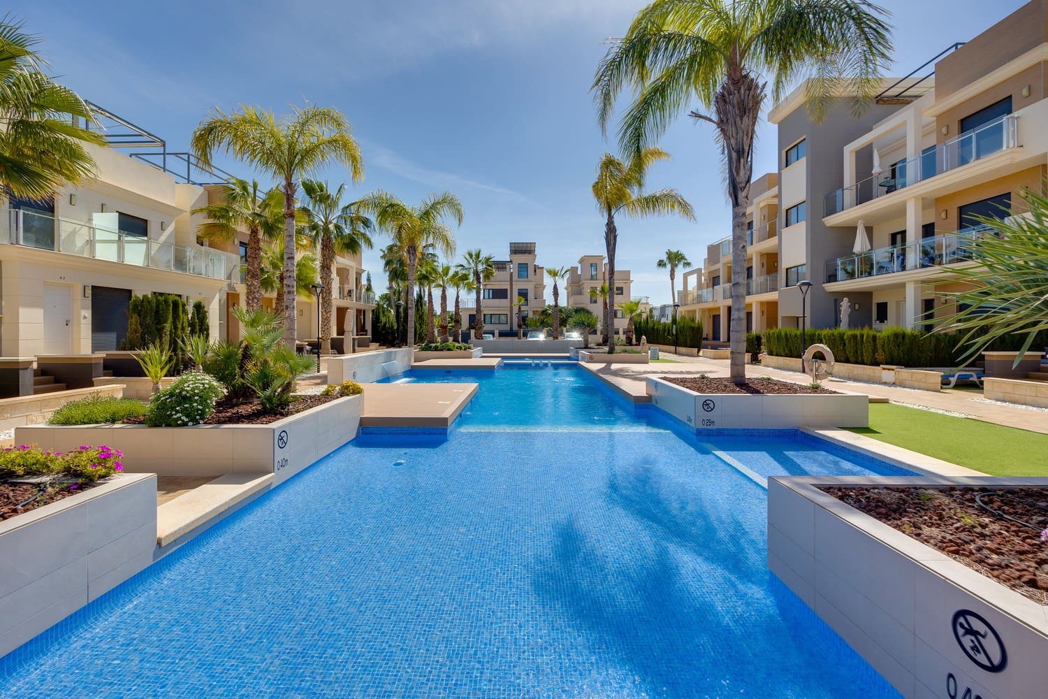 2 sovrum Hus till salu i La Zenia med pool garage - 315 000 € (Ref: 9516495)