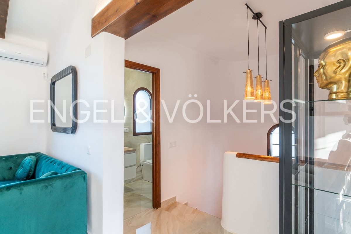 4 sovrum Bungalow att hyra i Villamartin - 2 300 € (Ref: 9525752)